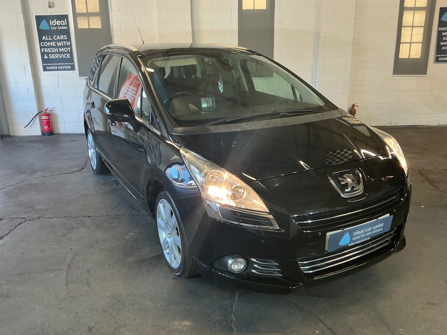 Used Peugeot 5008 2013 for sale - 76757935: Photo 5