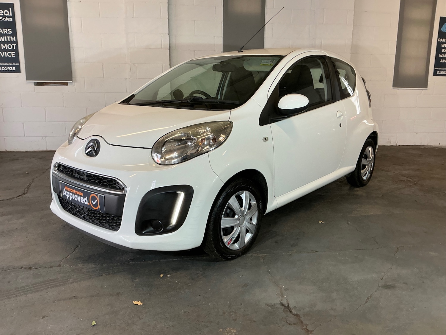 Used Citroen C1 2013 for sale - 76174363: Photo 1