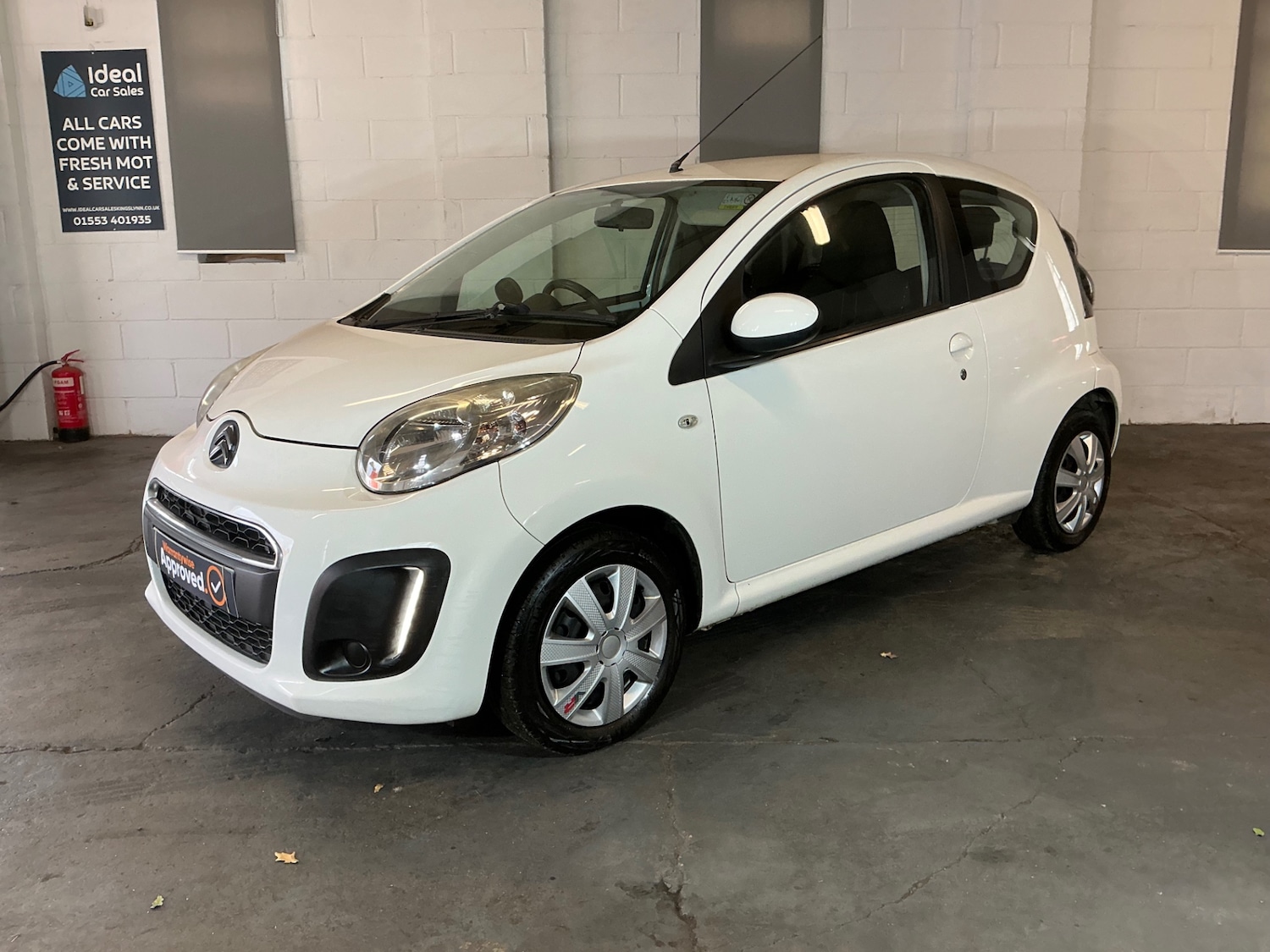 Used Citroen C1 2013 for sale - 76174363: Photo 2