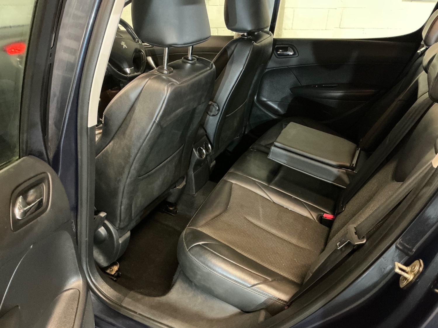 Used Peugeot 308 2013 for sale - 77014927: Photo 18