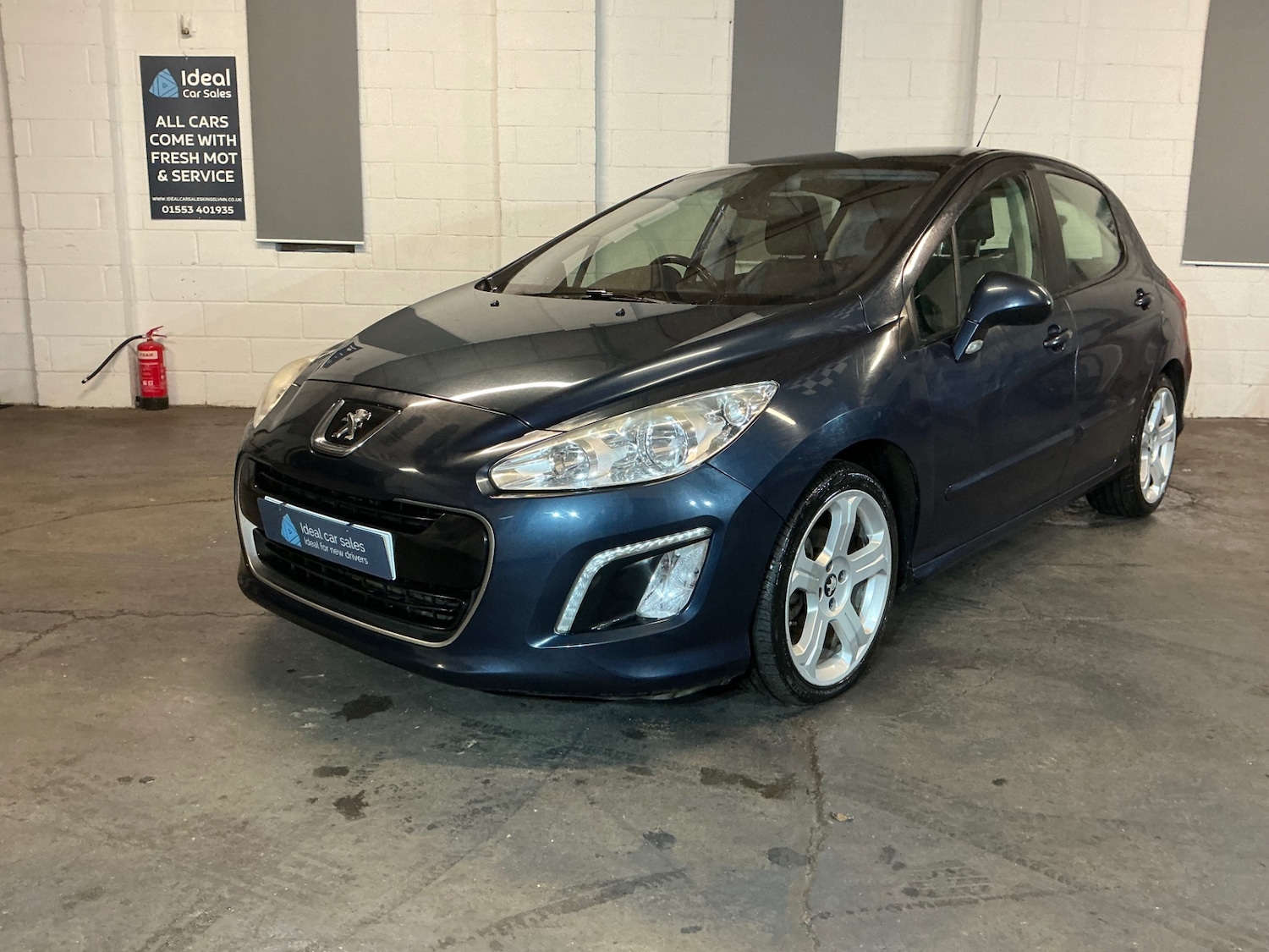 Used Peugeot 308 2013 for sale - 77014927: Photo 2