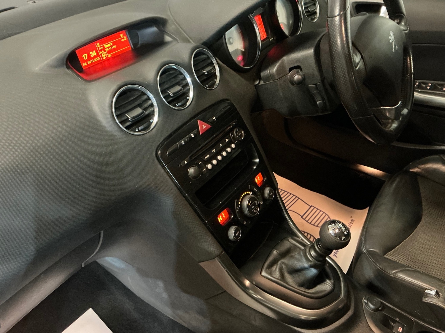 Used Peugeot 308 2013 for sale - 77014927: Photo 21