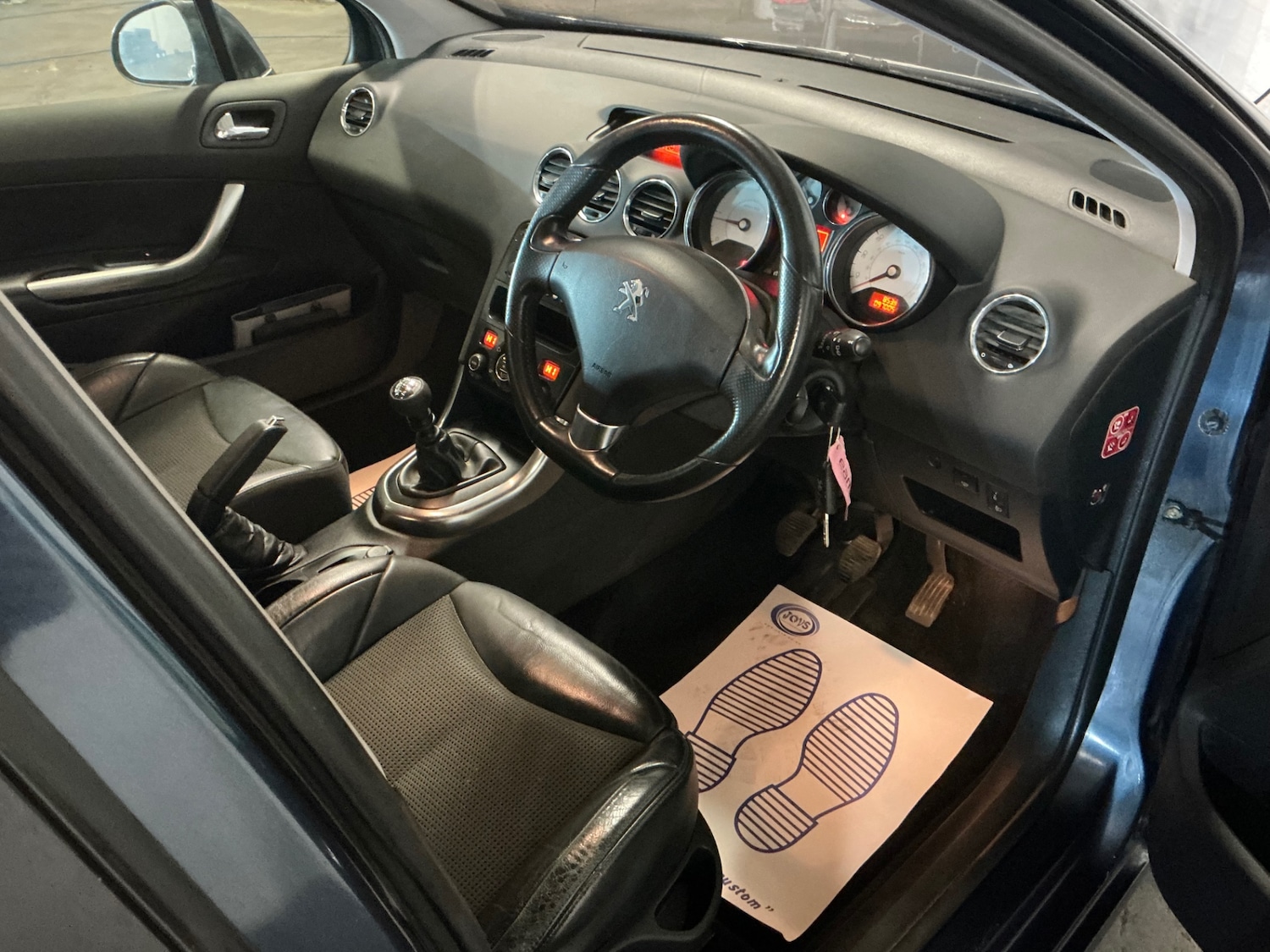 Used Peugeot 308 2013 for sale - 77014927: Photo 22