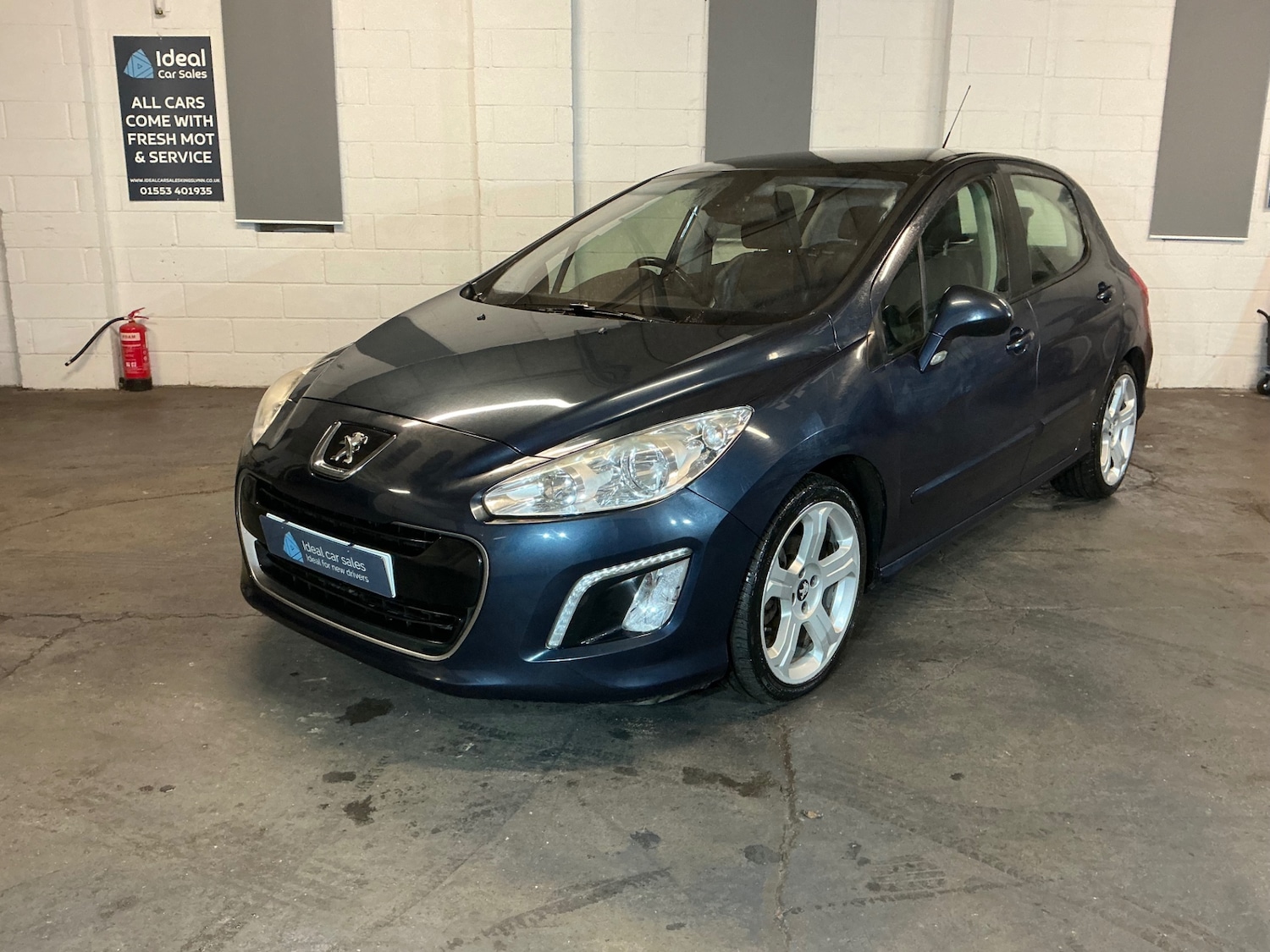 Used Peugeot 308 2013 for sale - 77014927: Photo 3