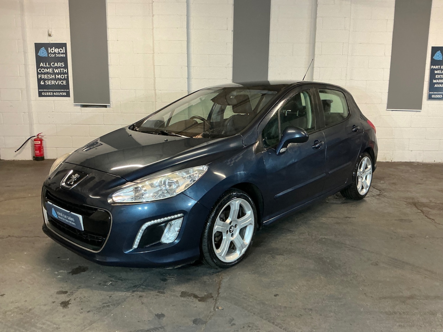 Used Peugeot 308 2013 for sale - 77014927: Photo 4