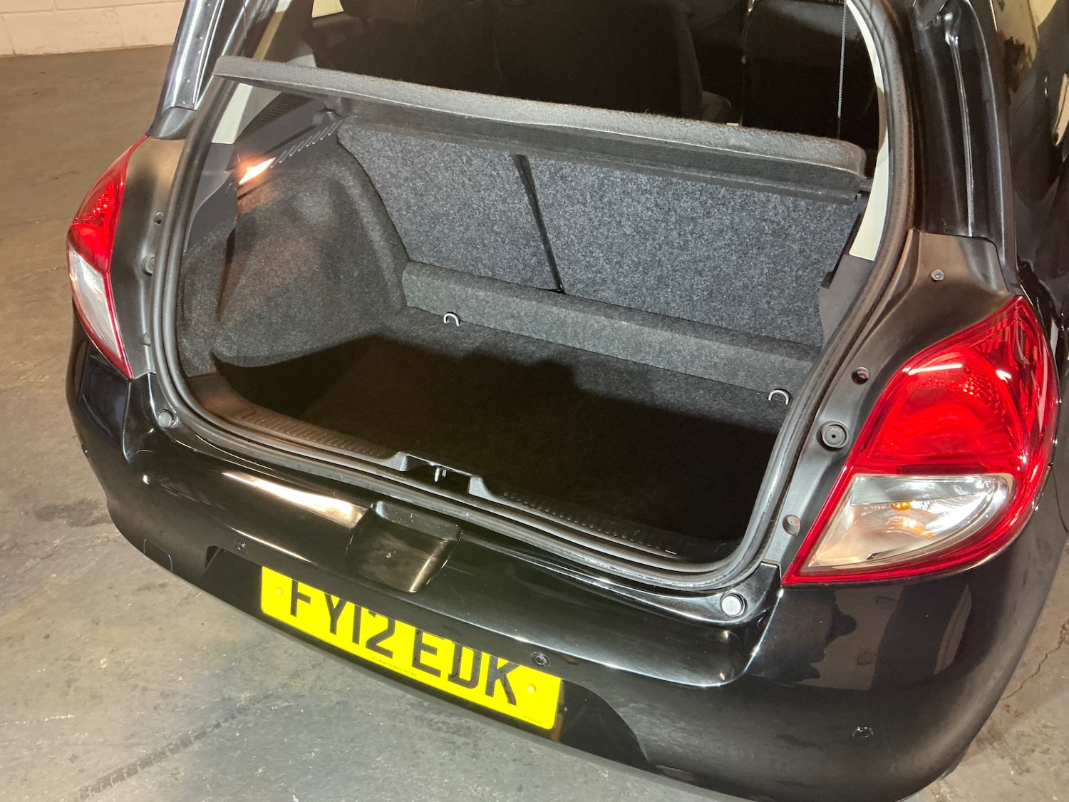 Used Renault Clio 2012 for sale - 76606134: Photo 14