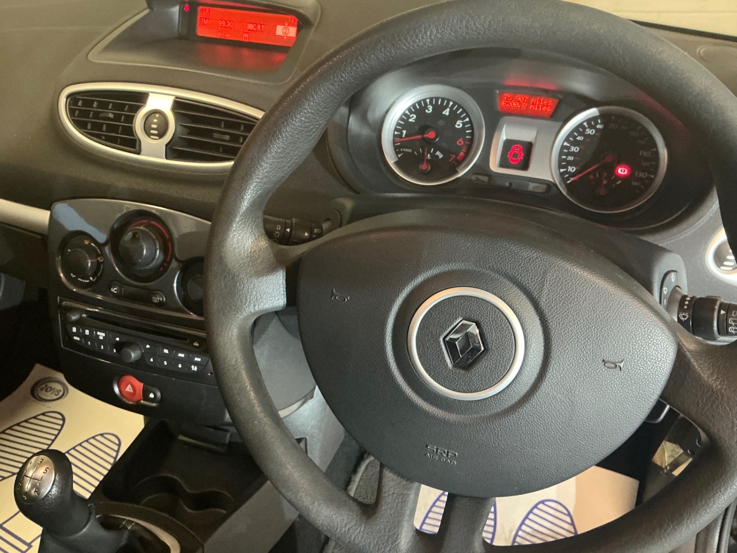 Used Renault Clio 2012 for sale - 76606134: Photo 19