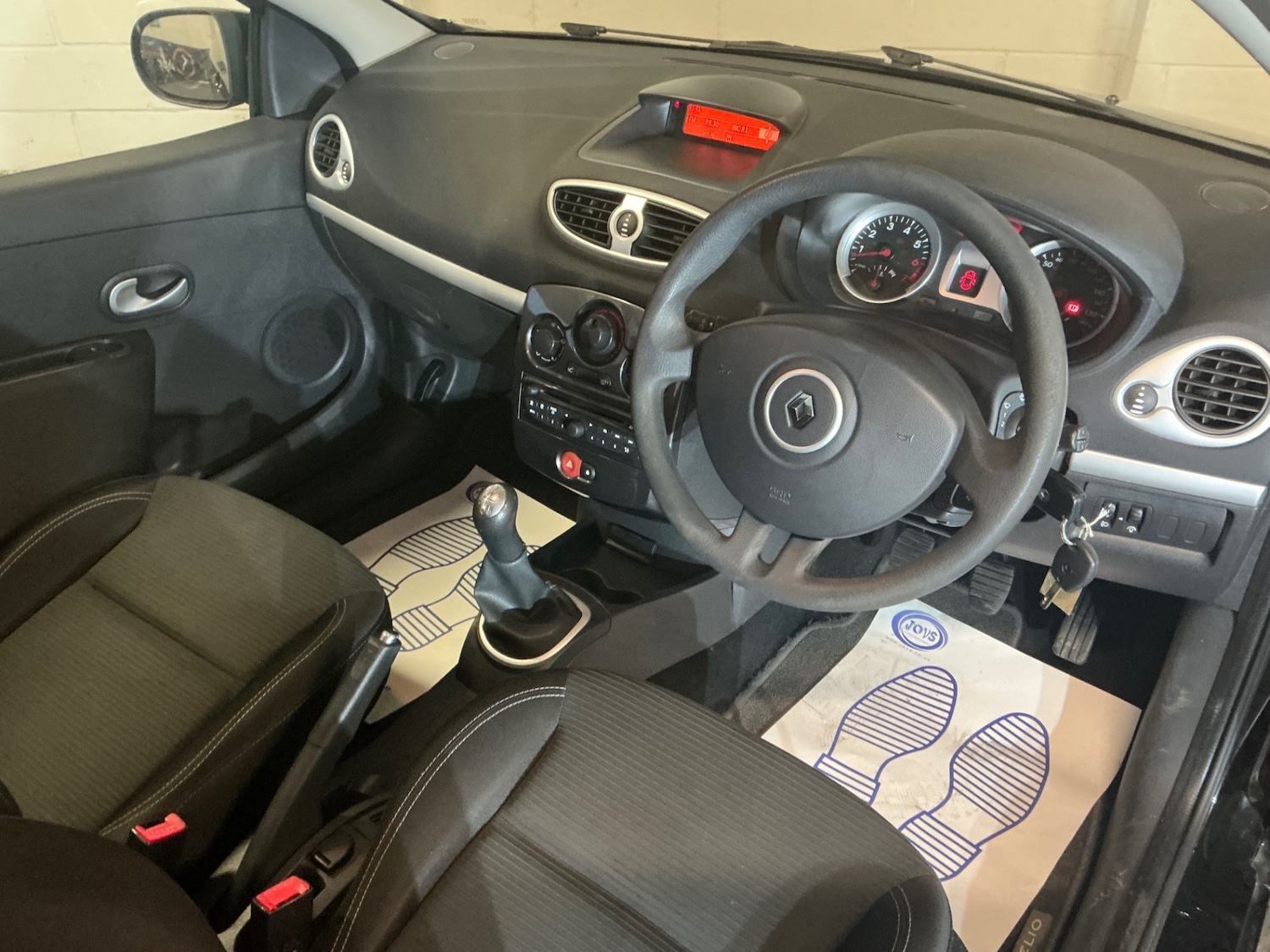 Used Renault Clio 2012 for sale - 76606134: Photo 20