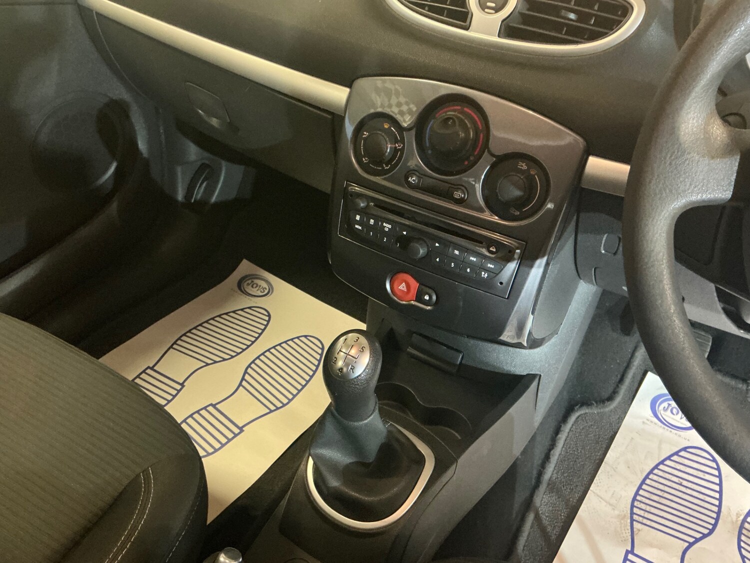 Used Renault Clio 2012 for sale - 76606134: Photo 21