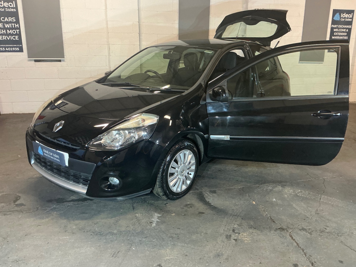 Used Renault Clio 2012 for sale - 76606134: Photo 6