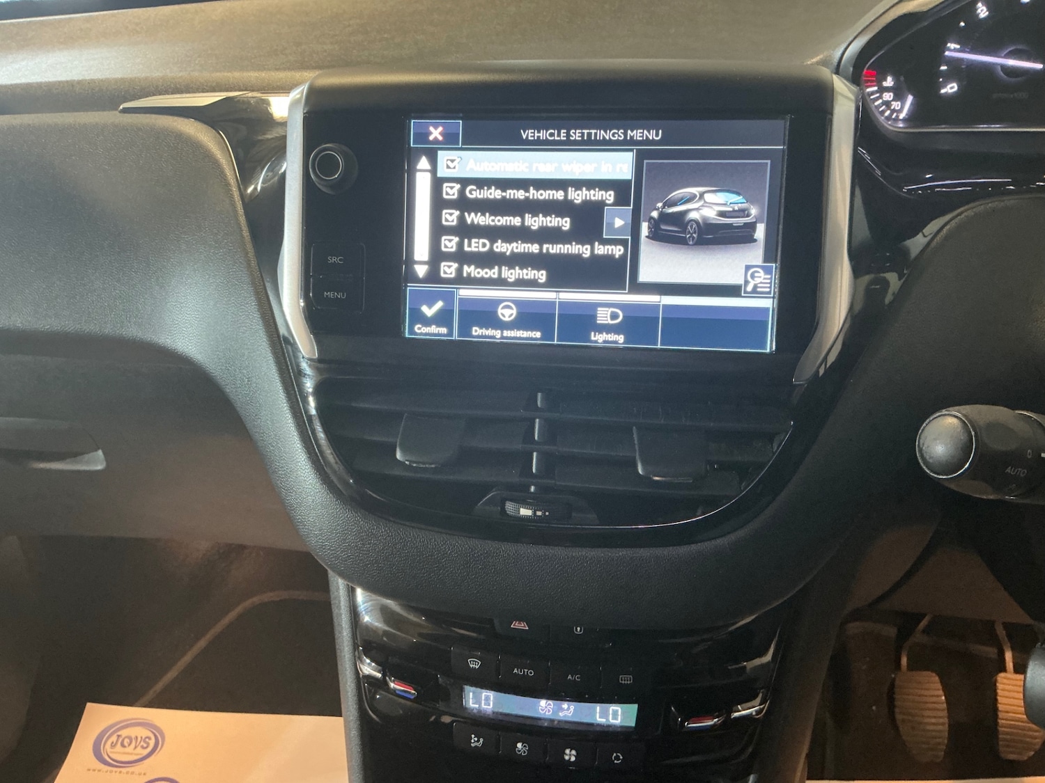 Used Peugeot 208 2014 for sale - 76941903: Photo 19