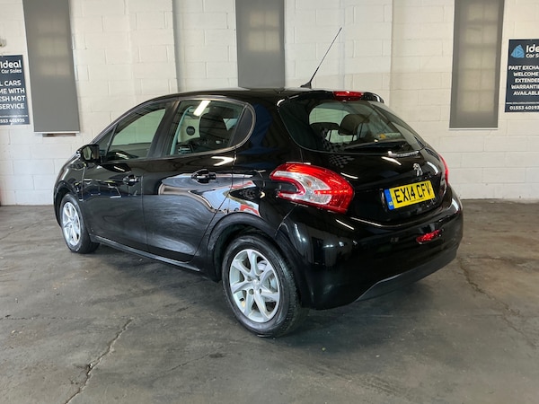 Used Peugeot 208 2014 for sale - 76174367: Photo 12