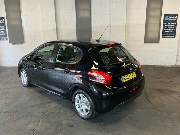 Used Peugeot 208 2014 for sale - 76174367: Photo 14