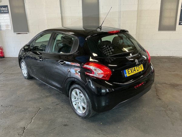 Used Peugeot 208 2014 for sale - 76174367: Photo 15