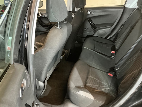 Used Peugeot 208 2014 for sale - 76174367: Photo 17