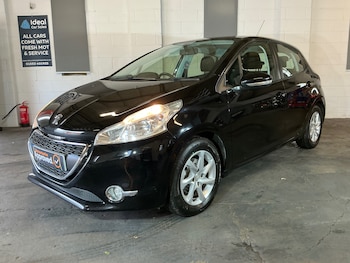 Peugeot - 208