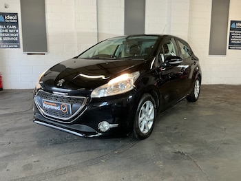 Used Peugeot 208 2014 for sale - 76174367: Photo 4