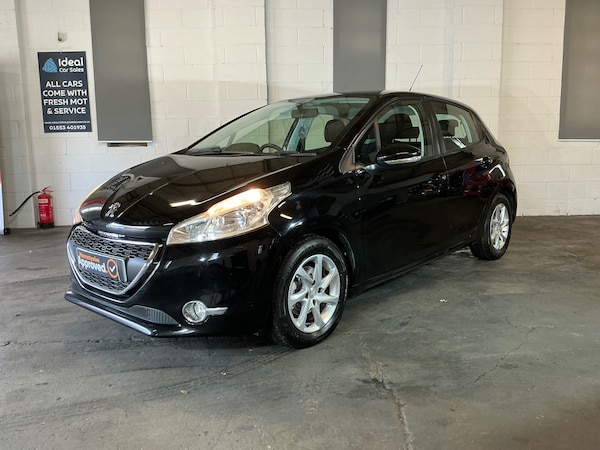 Used Peugeot 208 2014 for sale - 76174367: Photo 5