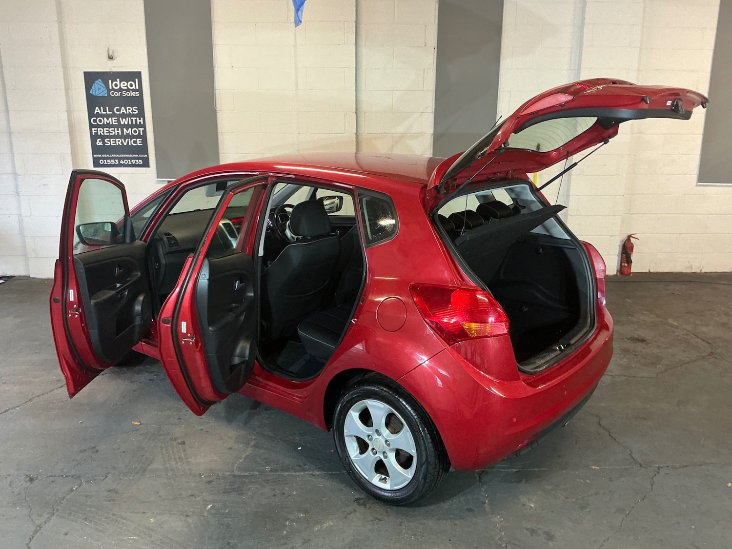 Used Kia Venga 2014 for sale - 76854646: Photo 11