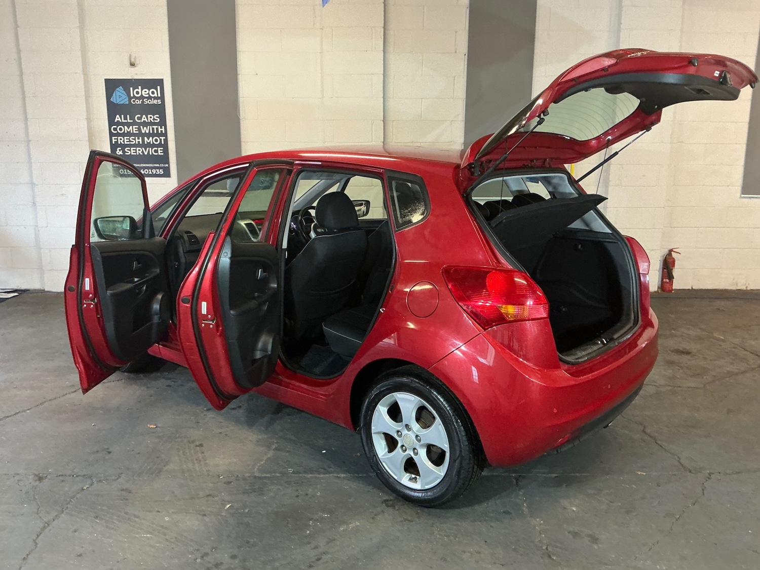 Used Kia Venga 2014 for sale - 76854646: Photo 12