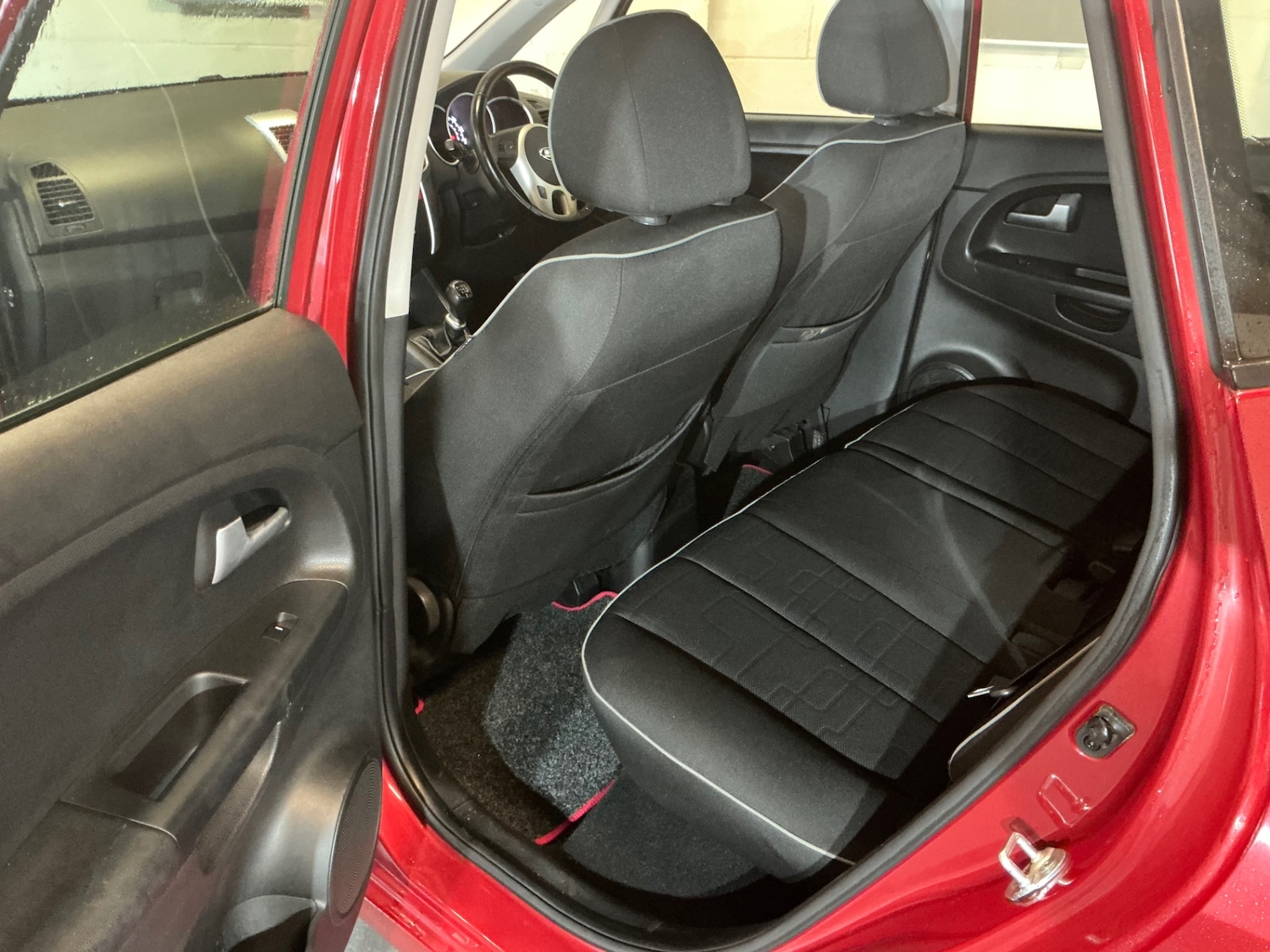 Used Kia Venga 2014 for sale - 76854646: Photo 14