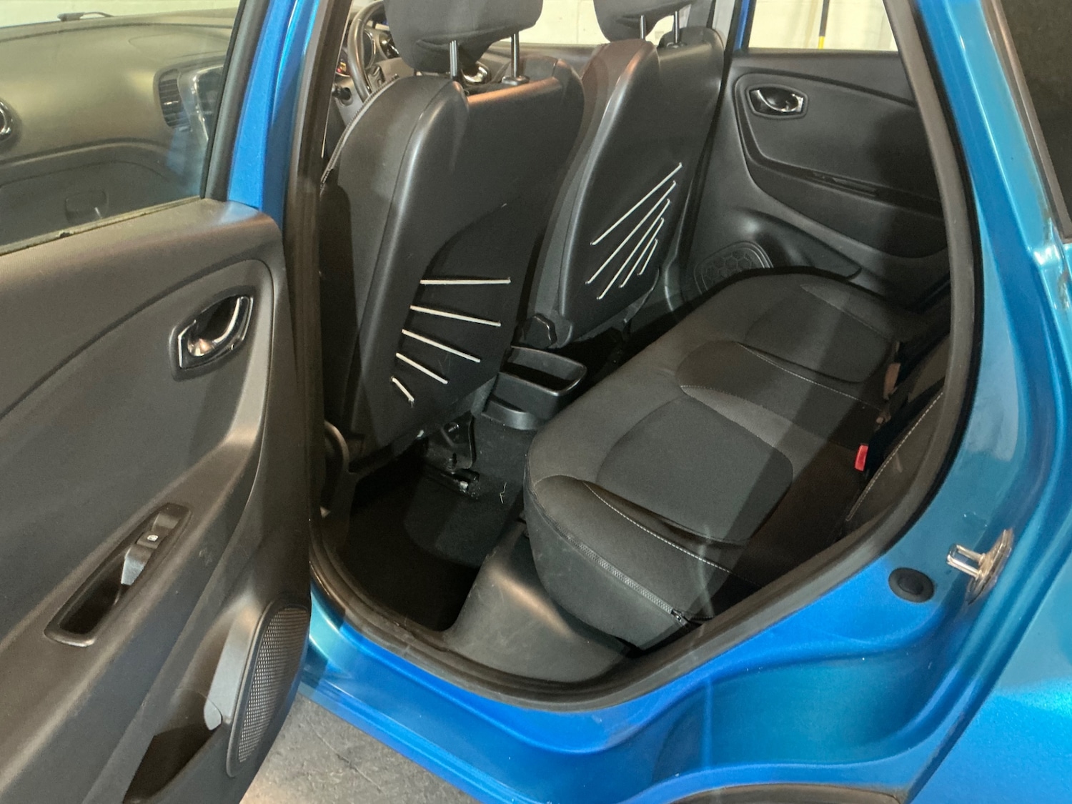 Used Renault Captur 2015 for sale - 76854641: Photo 15