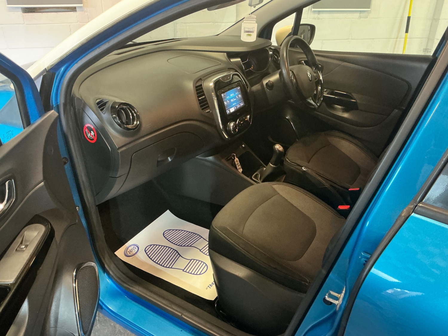 Used Renault Captur 2015 for sale - 76854641: Photo 16