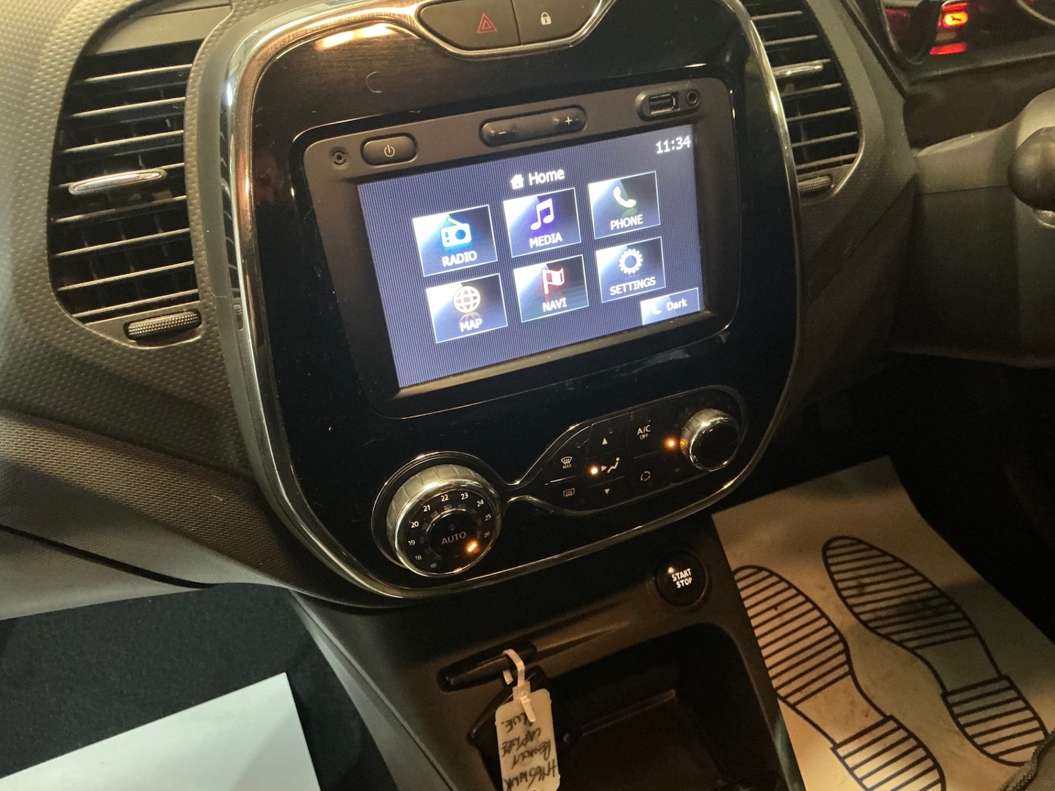 Used Renault Captur 2015 for sale - 76854641: Photo 18