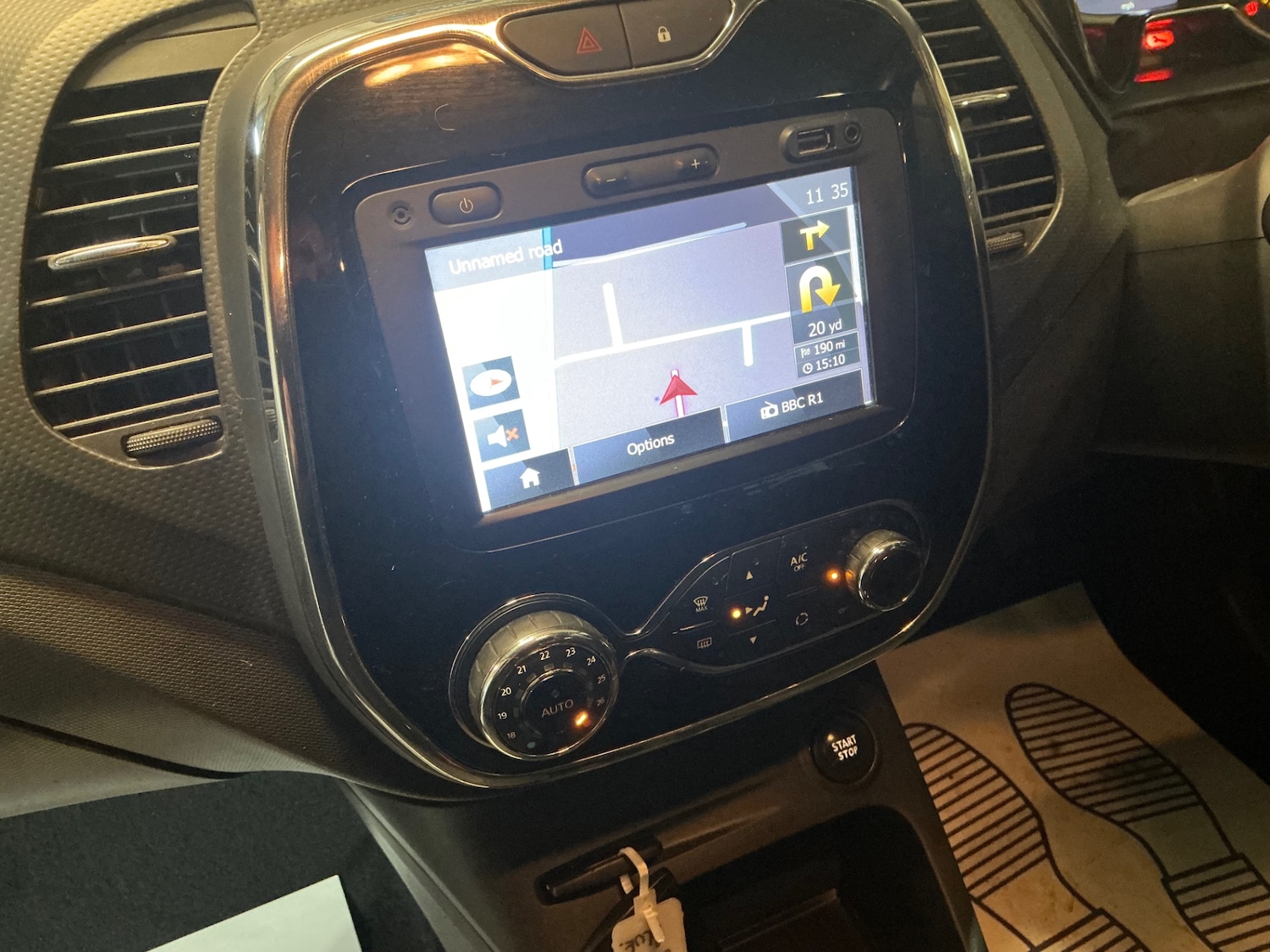 Used Renault Captur 2015 for sale - 76854641: Photo 19