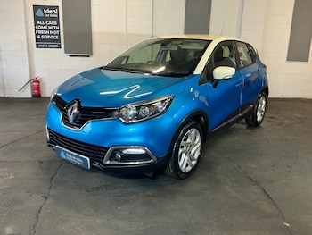 Used Renault Captur 2015 for sale - 76854641: Photo