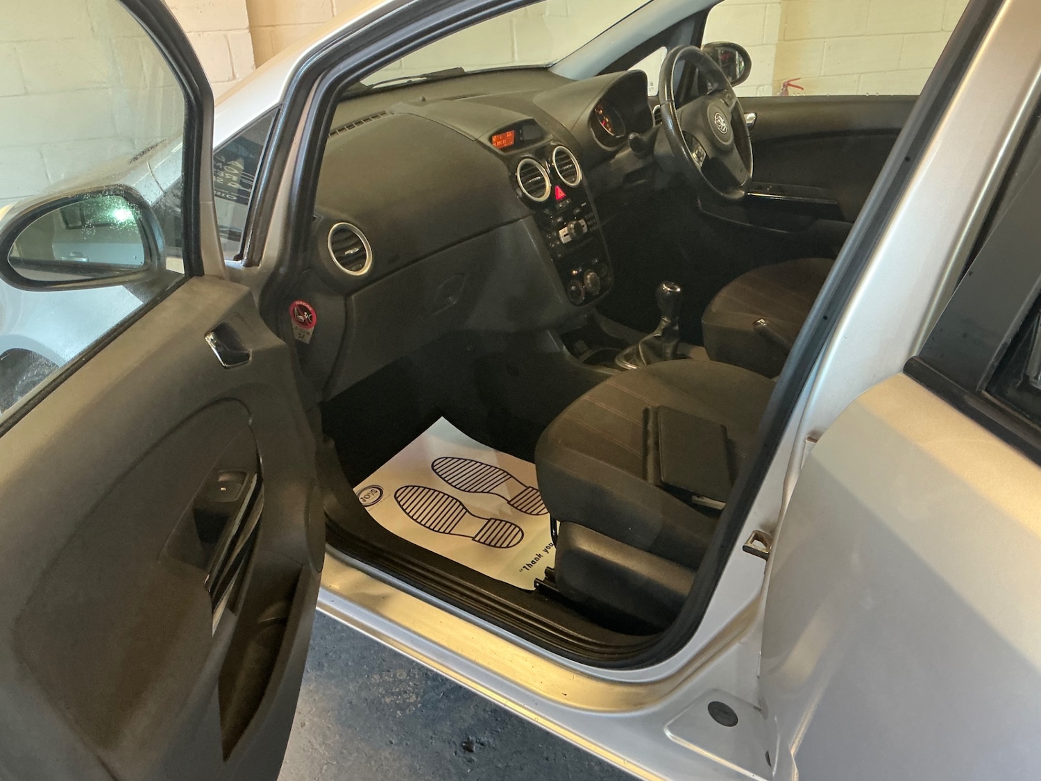 Used Vauxhall Corsa 2011 for sale - 76757933: Photo 18