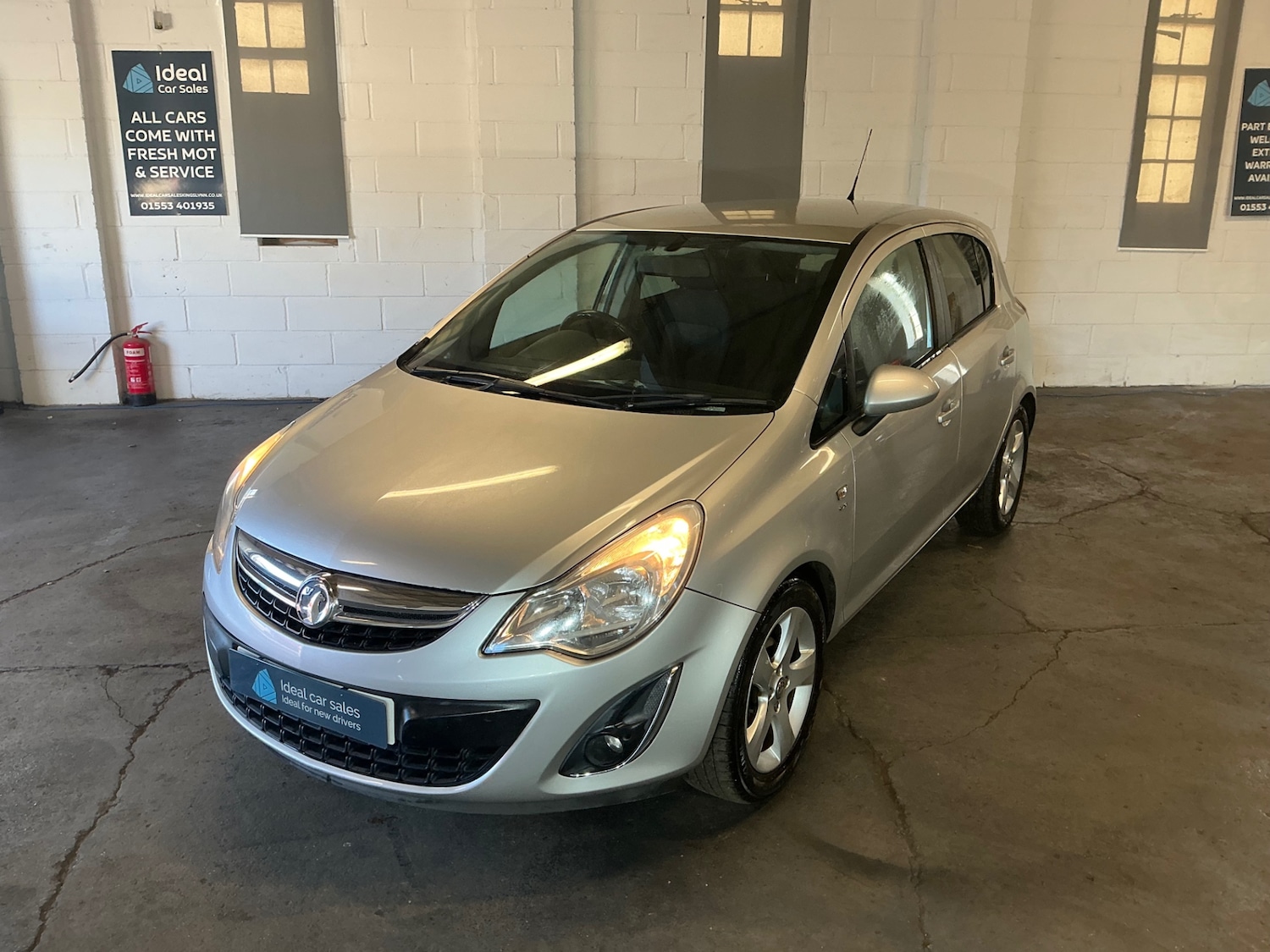 Used Vauxhall Corsa 2011 for sale - 76757933: Photo 4