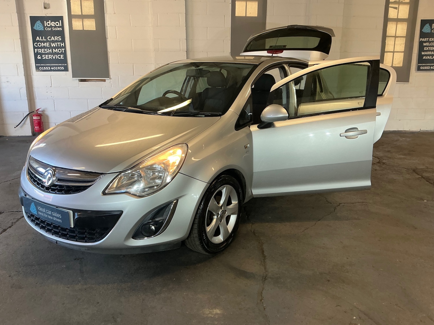 Used Vauxhall Corsa 2011 for sale - 76757933: Photo 6