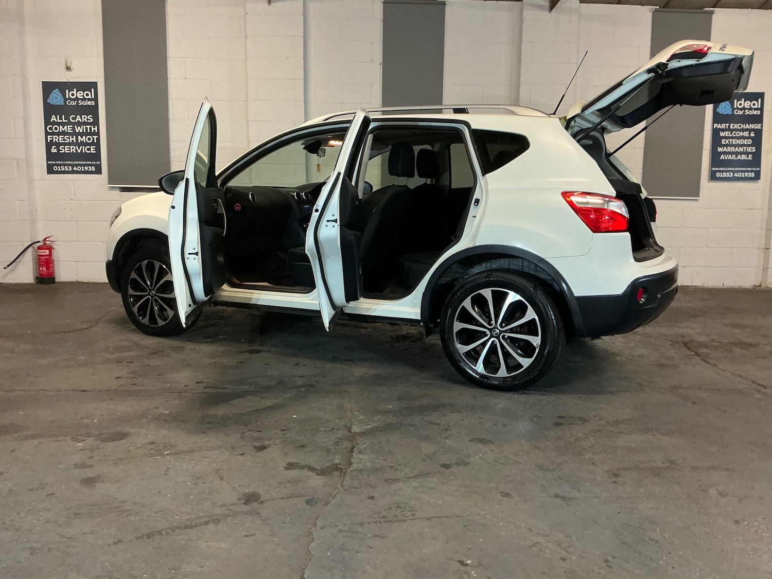 Used Nissan Qashqai 2011 for sale - 77014923: Photo 13