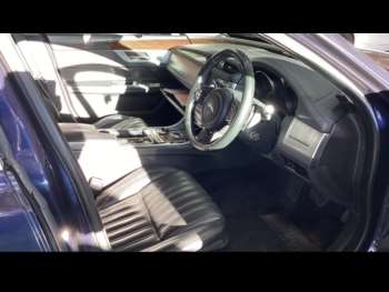 Used Jaguar XF 2016 for sale - 75401947: Photo
