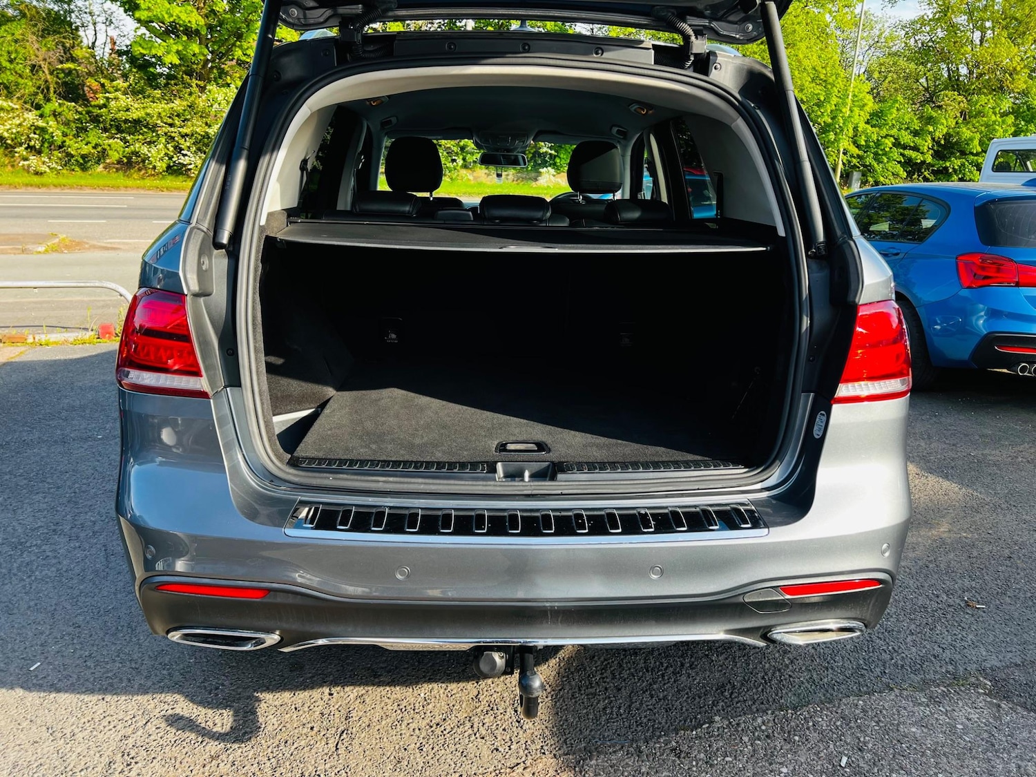 Vehicle 29