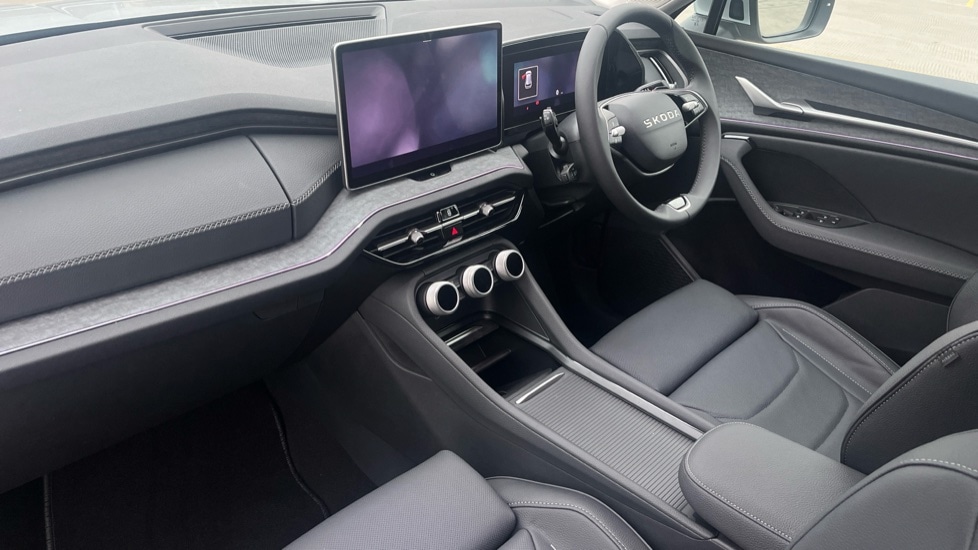 Used Skoda Kodiaq 2025 for sale - 76140122: Photo 2