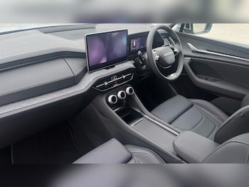 Used Skoda Kodiaq 2025 for sale - 76140122: Photo 2