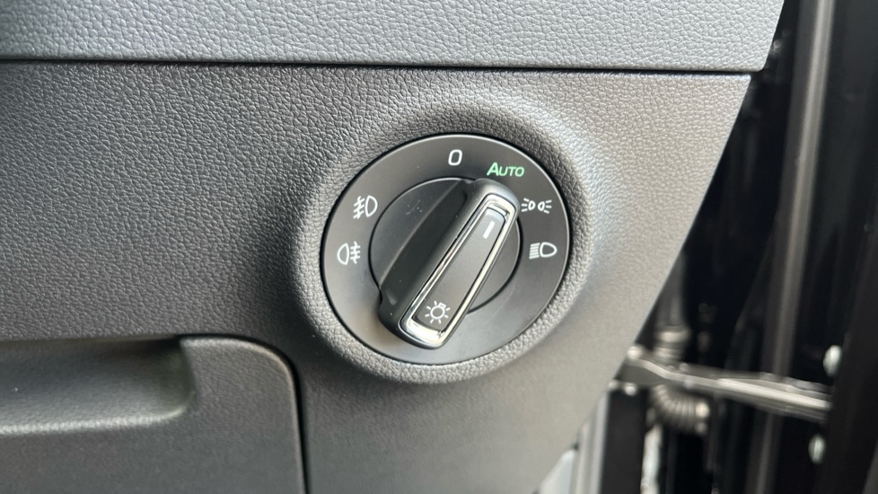 Used Skoda Karoq 2025 for sale - 76668186: Photo 28