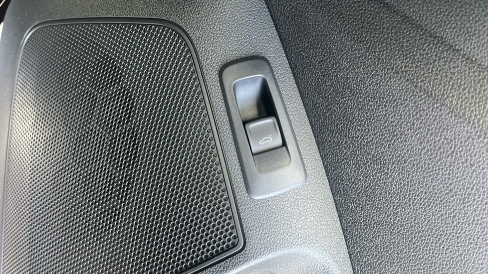 Used Skoda Karoq 2025 for sale - 76668186: Photo 32