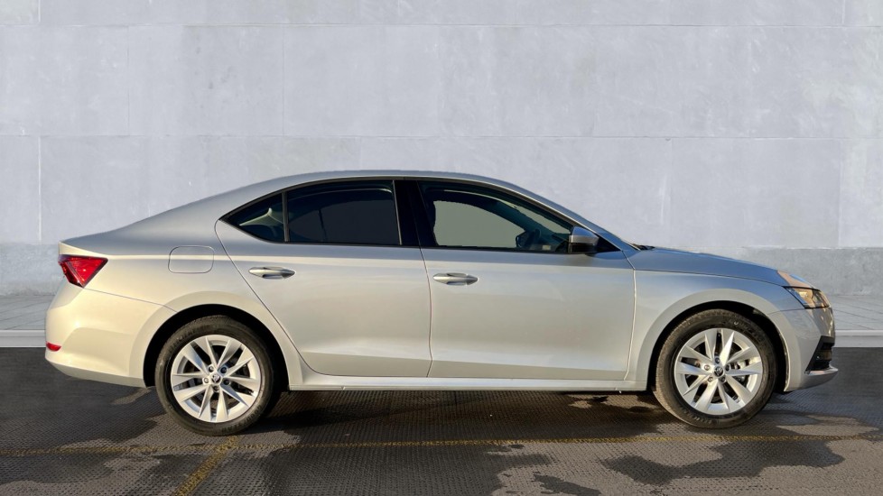 Used Skoda Octavia 2024 for sale - 76983994: Photo 4