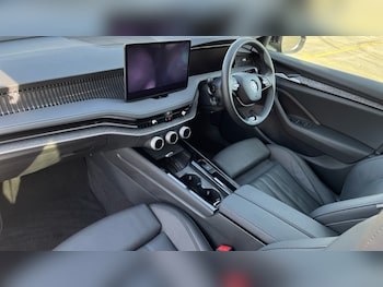 Used Skoda Superb 2024 for sale - 75625426: Photo