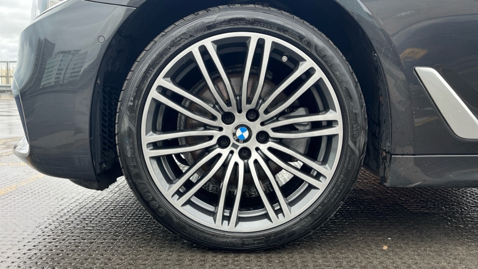 Used BMW 5 Series 2019 for sale - 76597866: Photo 17