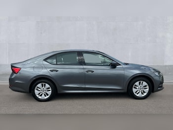 Used Skoda Octavia 2024 for sale - 75471960: Photo