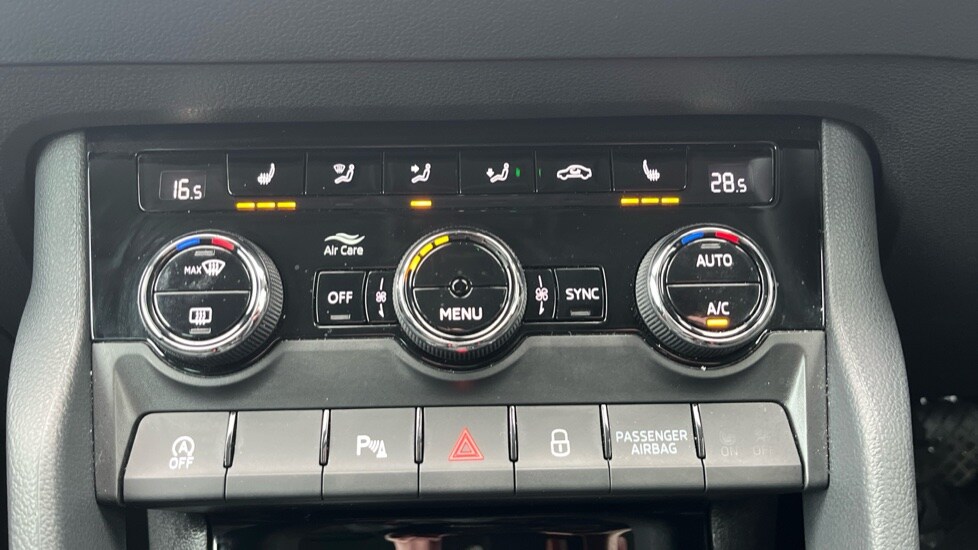 Used Skoda Karoq 2025 for sale - 76410504: Photo 29