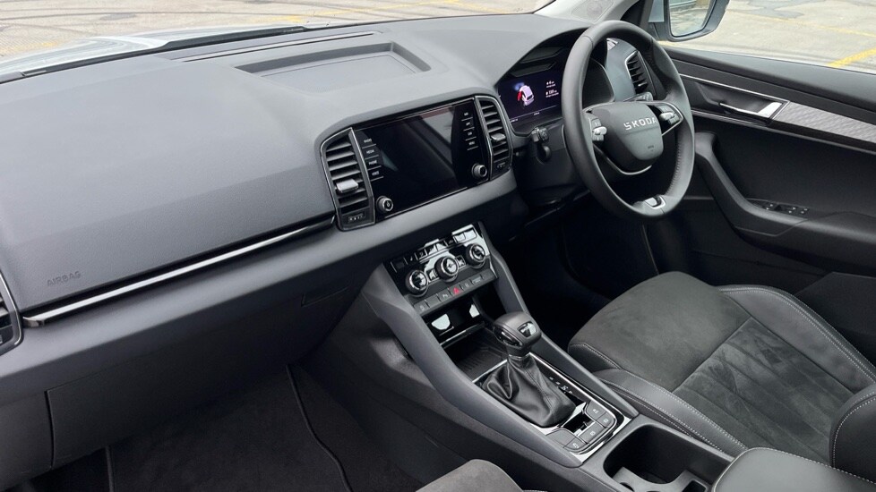 Used Skoda Karoq 2025 for sale - 76479875: Photo 2