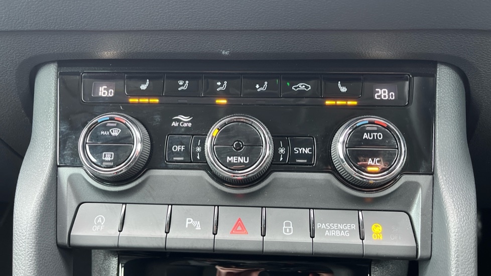 Used Skoda Karoq 2025 for sale - 76479875: Photo 27