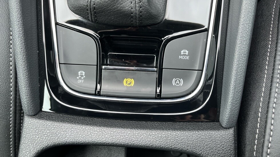 Used Skoda Karoq 2025 for sale - 76479875: Photo 30