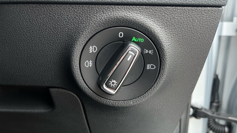 Used Skoda Karoq 2025 for sale - 76479875: Photo 34