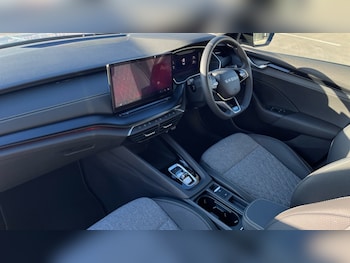 Used Skoda Octavia 2025 for sale - 76630253: Photo